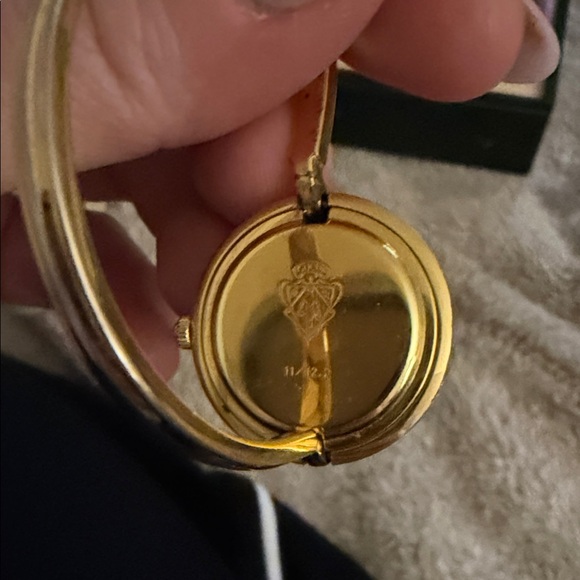 Vintage Gucci Interchangeable Bezel Watch - Picture 12 of 15